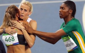 106451819_epa05504146_Caster_Semenya_R_of_South_Africa_reacts_next_to_Melissa_Bishop_L_of_Canada_and-large_trans++plGOf-dgG3z4gg9owgQTXAsIcagKWDTsYii0WZbrxoU